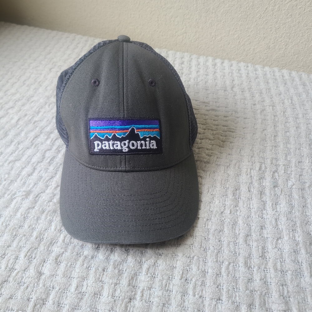 Patagonia Men’s Gray Patch Trucker Hat